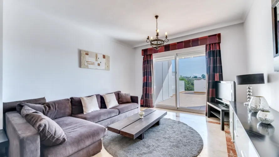 3 bedrooms apartment for sale , Estepona, Spain No. 649 № 17