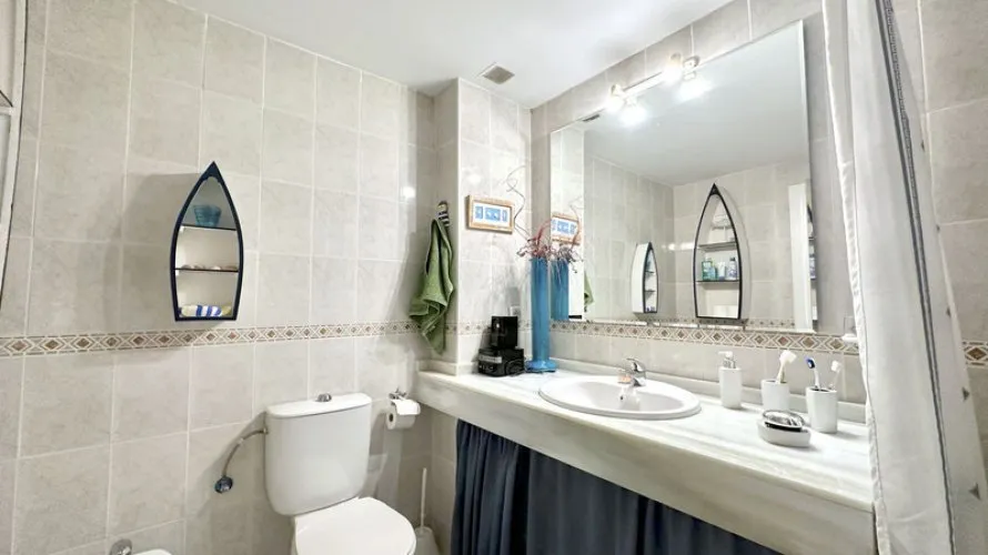 3 bedrooms townhouse for sale , Casares, Spain No. 382 № 14