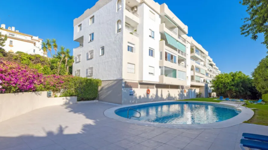 2 bedrooms apartment for sale , Nueva Andalucia, Spain No. 1082 № 15