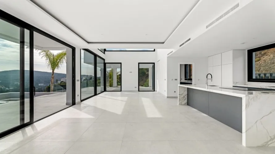 5 bedrooms villa for sale , Benahavis, Spain No. 400 № 9