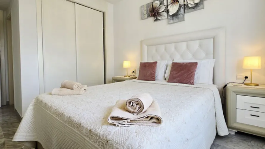 2 bedrooms apartment for sale , Marbella, Spain No. 1075 № 6