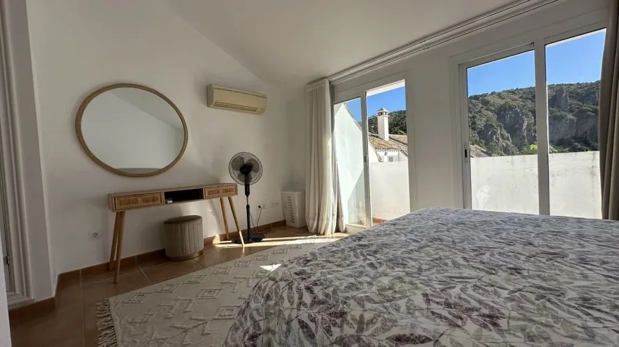 3 bedrooms townhouse for sale , Benahavis, Spain No. 1128 № 2