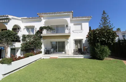 2 bedrooms apartment for sale , Estepona, Spain No. 1053