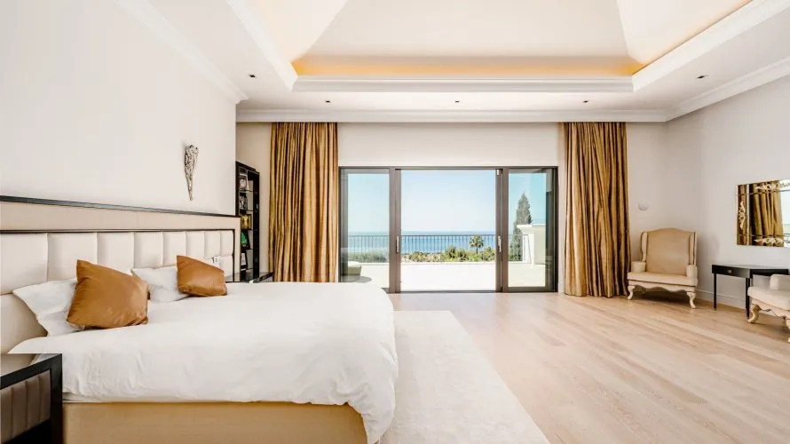 7 bedrooms villa for sale , Marbella, Spain No. 138 № 1