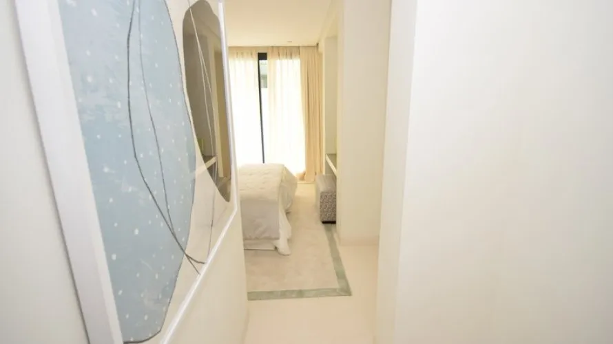 4 bedrooms villa for sale , Nueva Andalucia, Spain No. 933 № 10