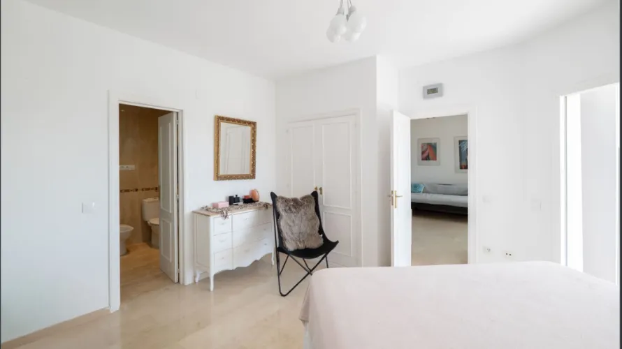 1 bedroom apartment for sale , Estepona, Spain No. 1003 № 14