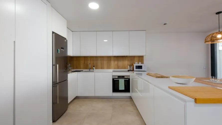 3 bedrooms apartment for sale , Estepona, Spain No. 395 № 6