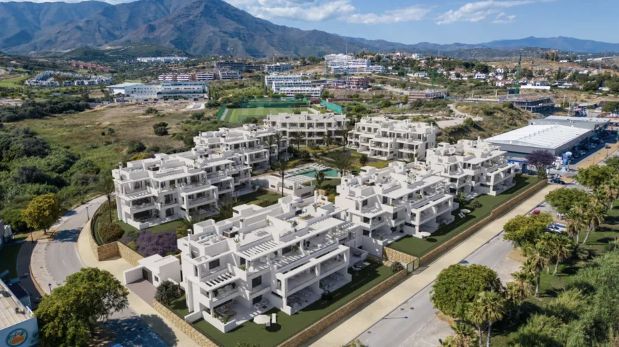 2 bedrooms apartment for sale , Estepona, Spain No. 538 № 8