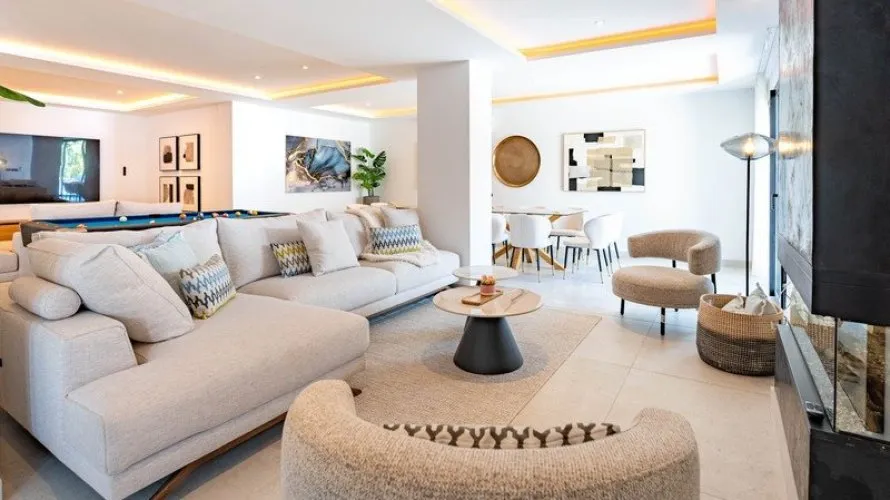 6 bedrooms villa for sale , Marbella, Spain No. 930 № 28