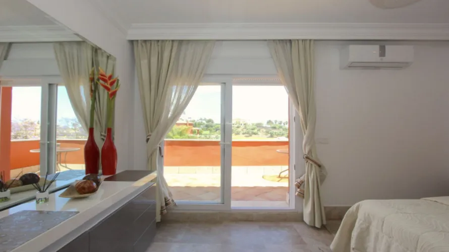 6 bedrooms villa for sale , Marbella, Spain No. 537 № 17