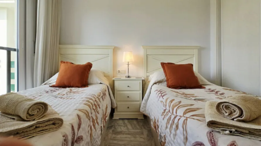 2 bedrooms apartment for sale , Marbella, Spain No. 1075 № 9