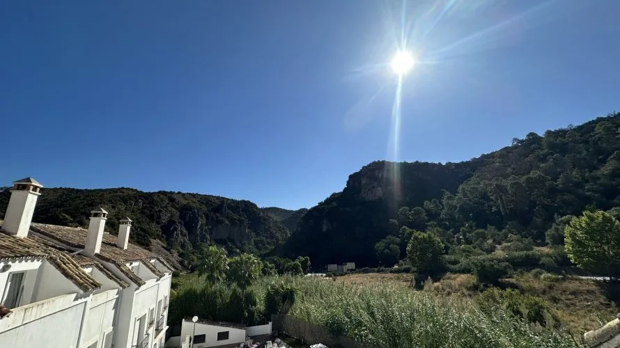 3 bedrooms townhouse for sale , Benahavis, Spain No. 1128