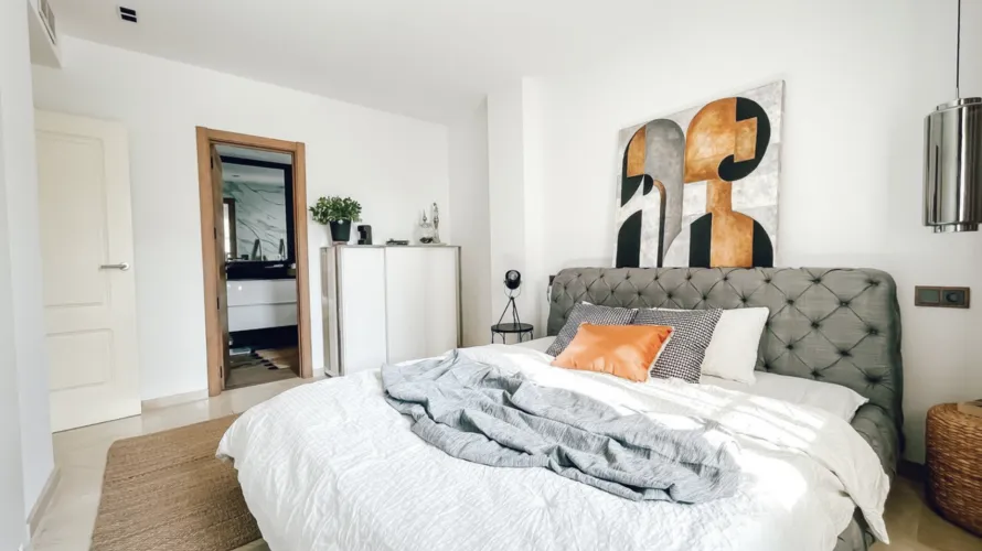 2 bedrooms apartment for sale , Marbella, Spain No. 1047 № 1