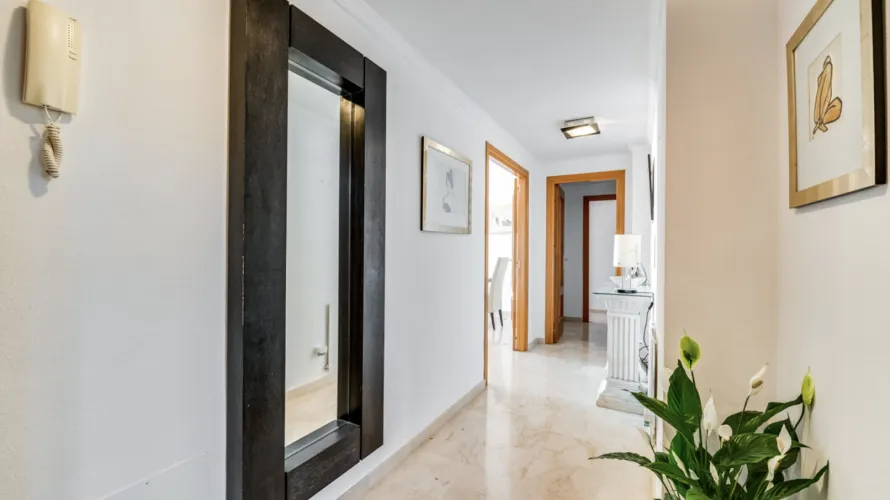 3 bedrooms apartment for sale , Estepona, Spain No. 649 № 14