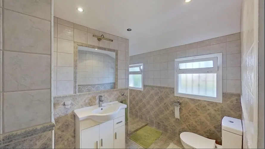3 bedrooms villa for sale , Mijas Costa, Spain No. 991 № 5