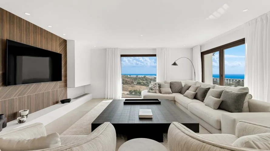 5 bedrooms villa for sale , Estepona, Spain No. 516 № 7