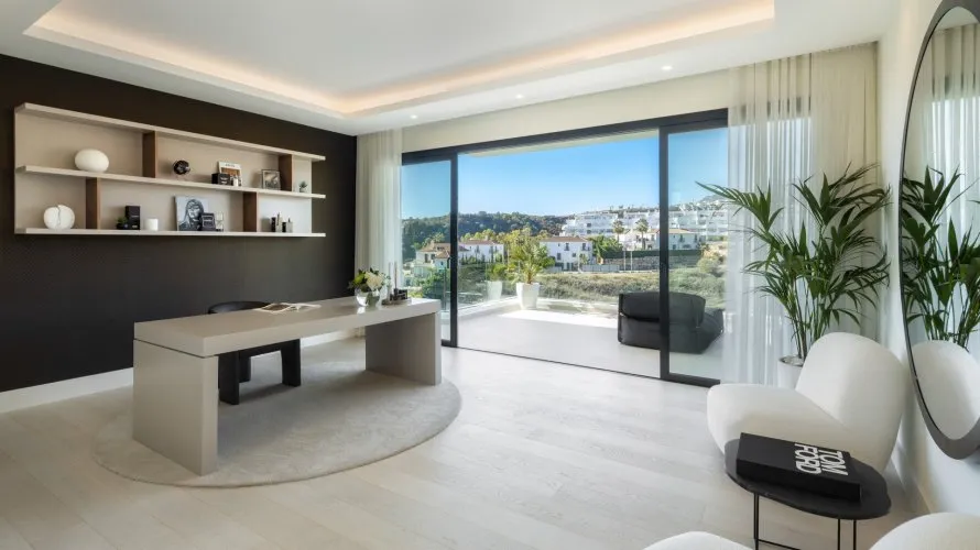 5 bedrooms villa for sale , Estepona, Spain No. 486 № 8