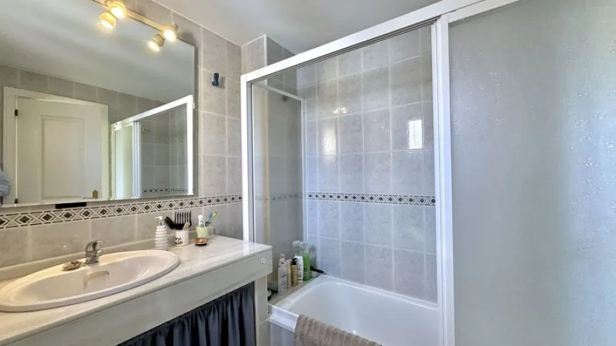 3 bedrooms townhouse for sale , Casares, Spain No. 382 № 2