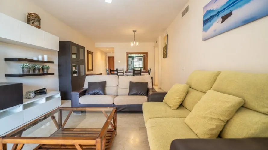 2 bedrooms apartment for sale , Estepona, Spain No. 659 № 5