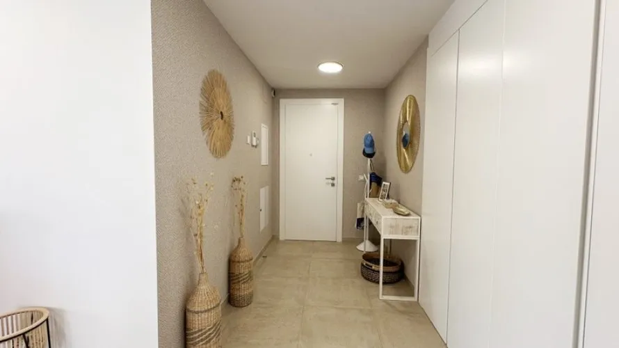 3 bedrooms apartment for sale , Estepona, Spain No. 941 № 1