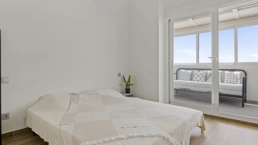 3 bedrooms penthouse for sale , Estepona, Spain No. 694 № 10