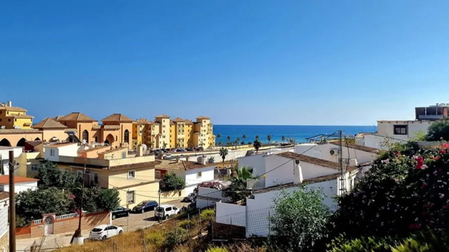 4 bedrooms villa for sale , Fuengirola, Spain No. 566 № 24