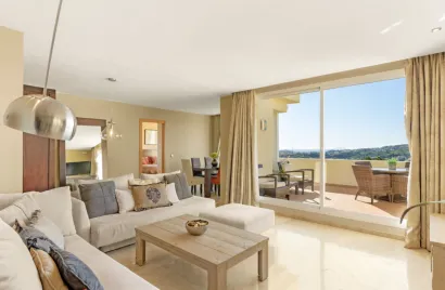 3 bedrooms apartment for sale , Benahavis, Spain No. 888