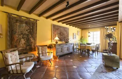 3 bedrooms townhouse for sale , Benahavis, Spain No. 1041