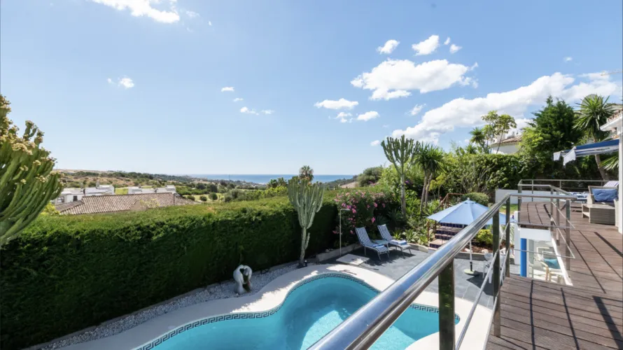 3 bedrooms villa for sale , Estepona, Spain No. 610 № 17