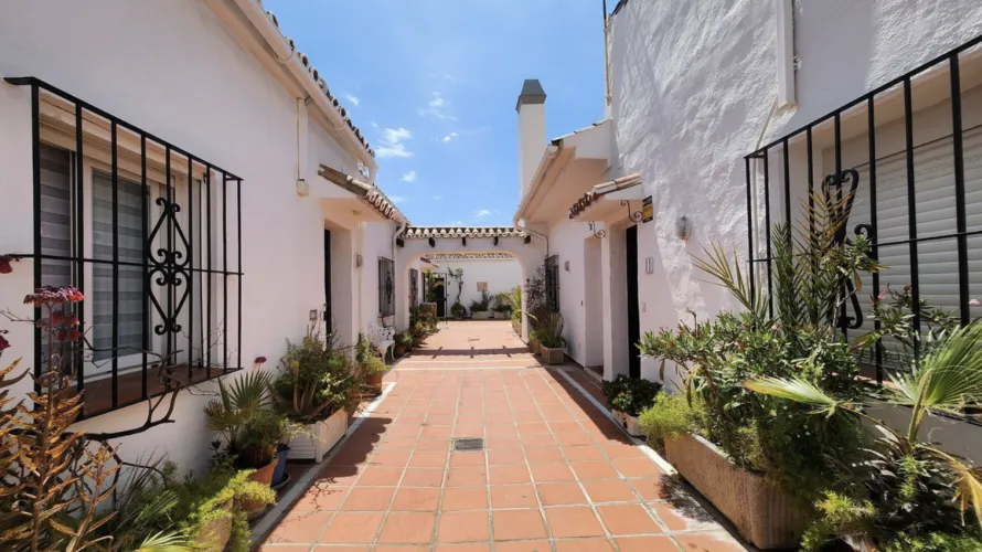 1 bedroom apartment for sale , Marbella, Spain No. 1031