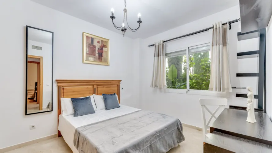 3 bedrooms apartment for sale , Estepona, Spain No. 649 № 9