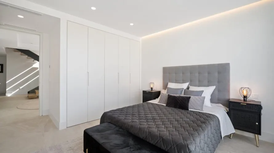 4 bedrooms villa for sale , Rio Real, Spain No. 164 № 1