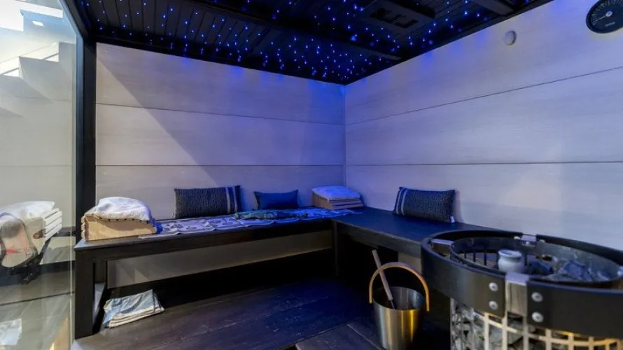 4 bedrooms villa for sale , Estepona, Spain No. 372 № 5