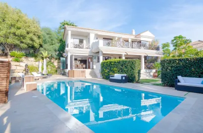 5 bedrooms villa for sale , Nueva Andalucia, Spain No. 1021