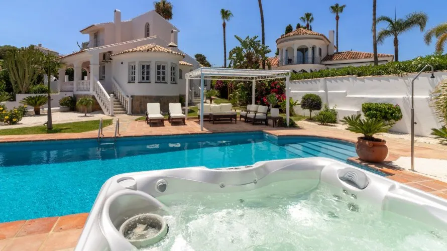 5 bedrooms villa for sale , Estepona, Spain No. 294 № 18