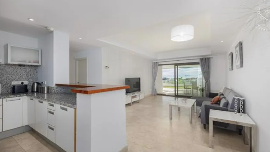 2 bedrooms apartment for sale , Casares, Spain No. 494 № 2