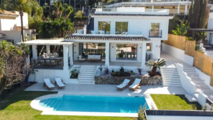 5 bedrooms villa for sale , Marbella, Spain No. 461 № 9
