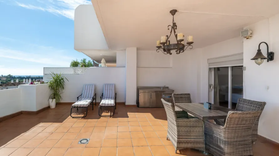 3 bedrooms apartment for sale , Estepona, Spain No. 649 № 5