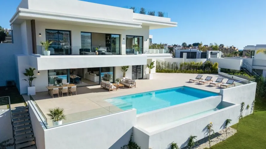 5 bedrooms villa for sale , Estepona, Spain No. 486 № 26