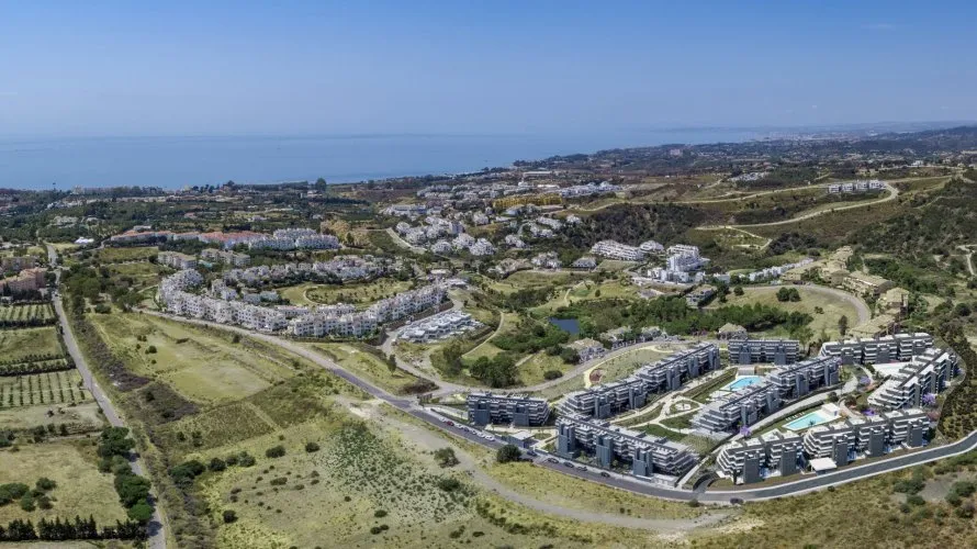 3 bedrooms apartment for sale , Estepona, Spain No. 271 № 1