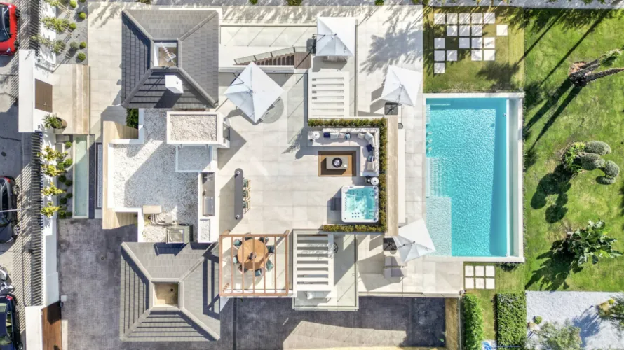 6 bedrooms villa for sale , Marbella, Spain No. 637 № 3