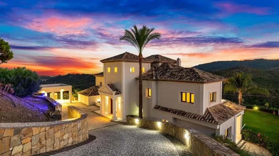 6 bedrooms villa for sale , Benahavis, Spain No. 664 № 4