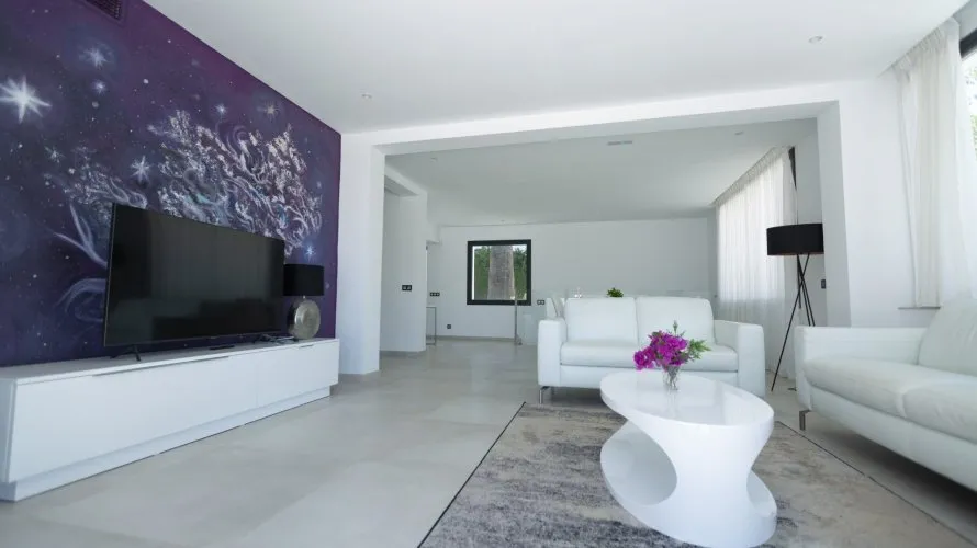 4 bedrooms villa for sale , Marbella, Spain No. 391 № 9