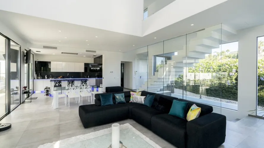 4 bedrooms villa for sale , Estepona, Spain No. 372 № 28