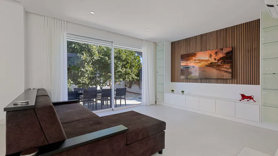 6 bedrooms villa for sale , Cortes (San Pedro De Alcantara), Spain No. 1020 № 11