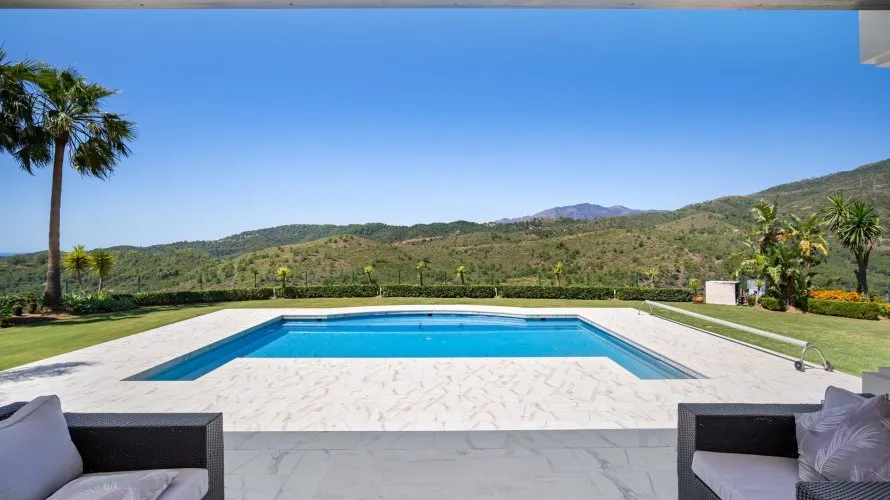 6 bedrooms villa for sale , Benahavis, Spain No. 664 № 22