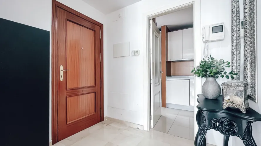 2 bedrooms apartment for sale , Marbella, Spain No. 1047 № 14