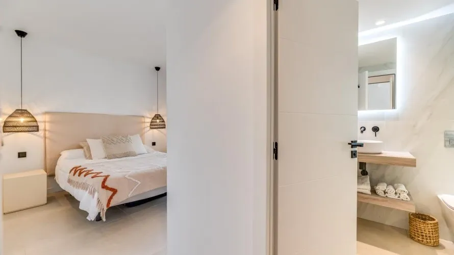 4 bedrooms duplex for sale , Marbella, Spain No. 594 № 15