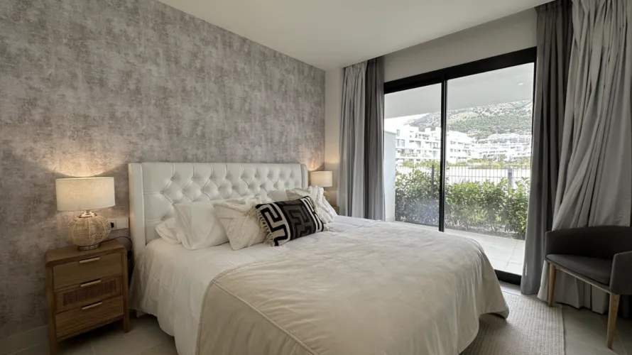 2 bedrooms apartment for sale , Benalmadena, Spain No. 1032 № 3