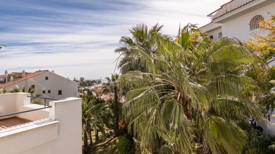 3 bedrooms apartment for sale , Marbella, Spain No. 301 № 9